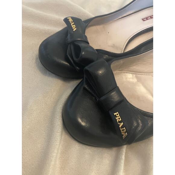 PRADA Bow Front Shoes w Chunky Block Heel Napa Leather Black 39.5 9.5 Gold Logo - Picture 3 of 12
